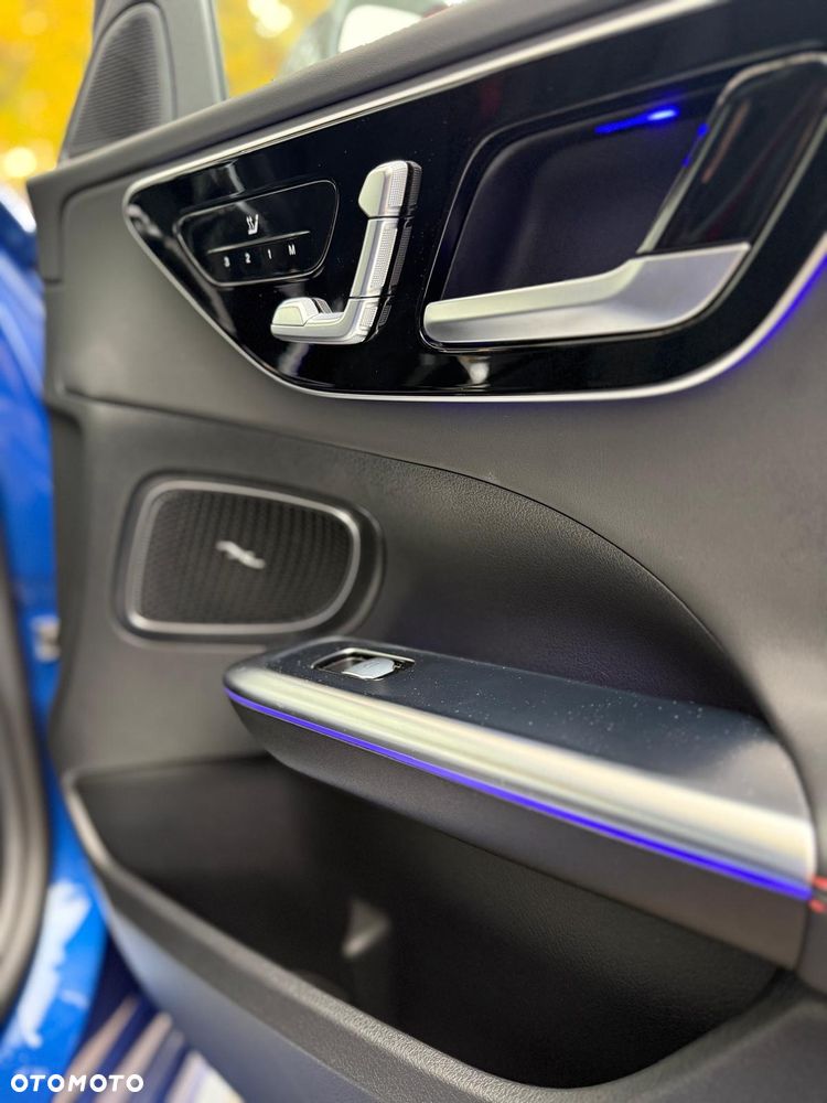 Mercedes-Benz Klasa C 43 AMG 4MATIC - 14