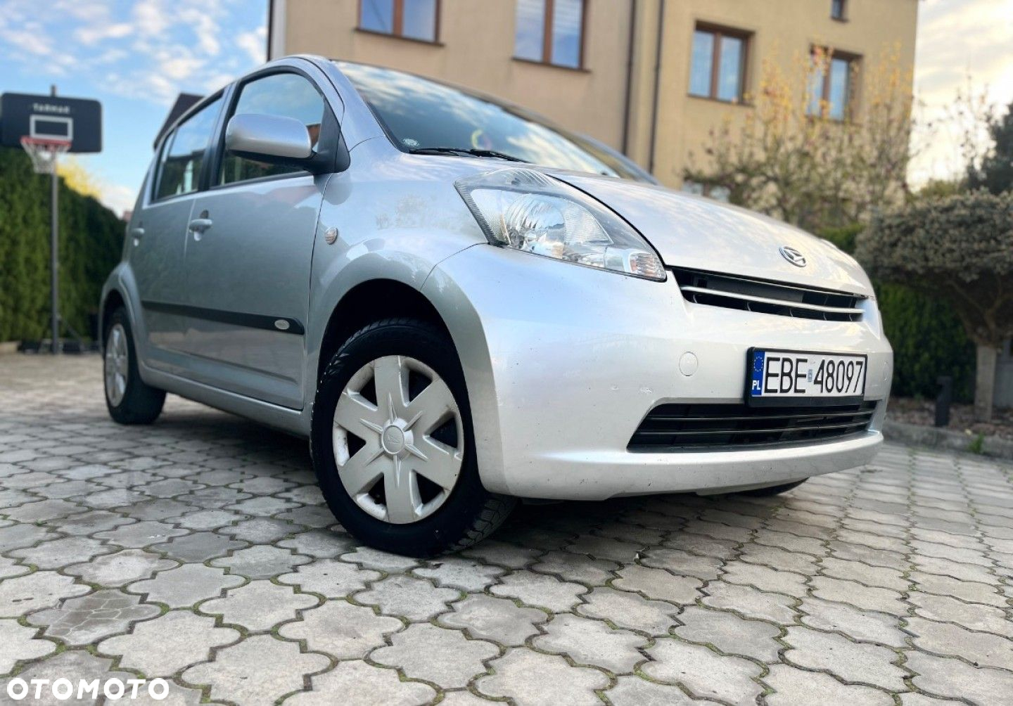 Daihatsu Sirion - 3