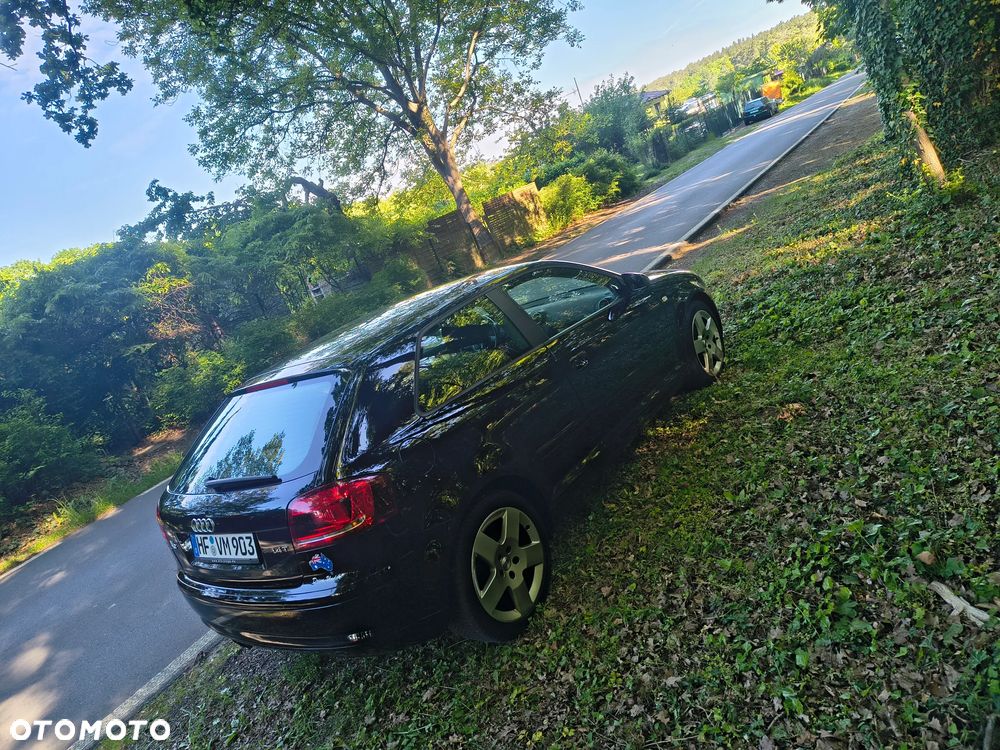 Audi A3 3-drzwiowe 1.4 TFSI Ambition - 19