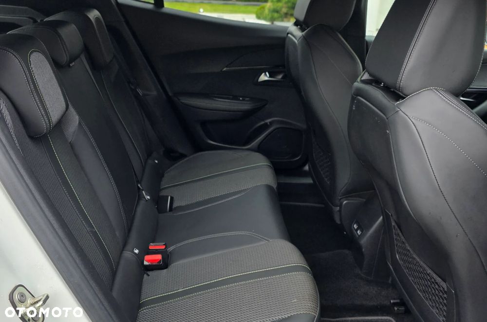 Peugeot 2008 1.5 BlueHDi GT S&S EAT8 - 28