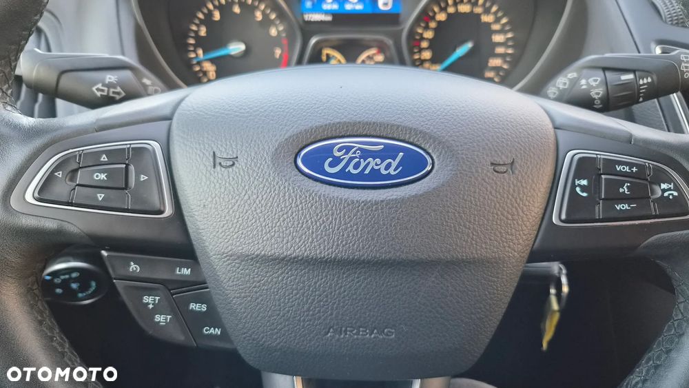 Ford Focus 1.0 EcoBoost Titanium - 19