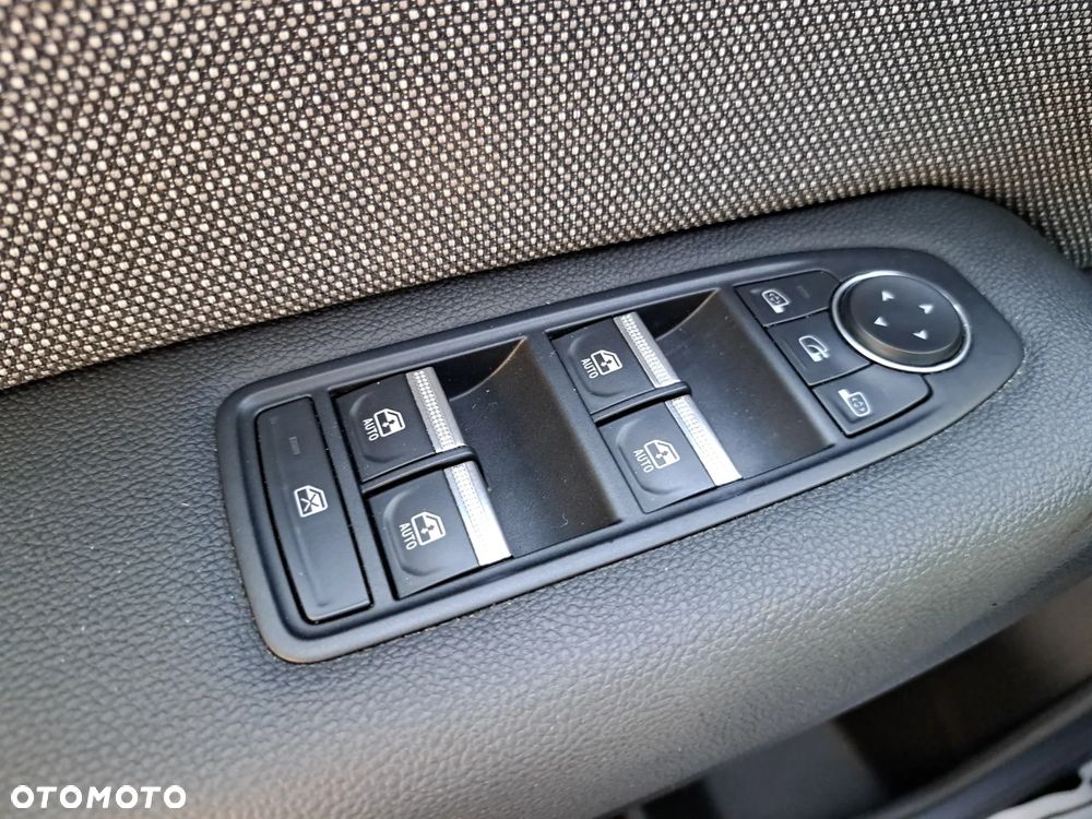 Renault Captur 1.0 TCe Techno - 16