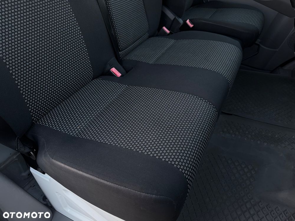 Mercedes-Benz Sprinter - 26