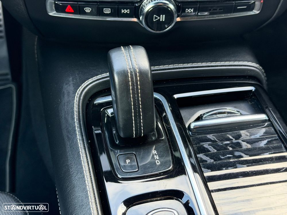 Volvo V60 2.0 T6 AWD TE R-Design - 56