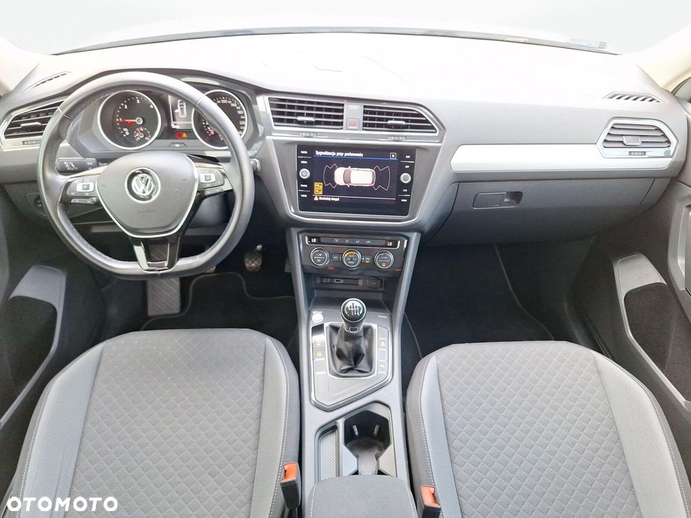 Volkswagen Tiguan Allspace 2.0 TDI SCR Trendline - 13