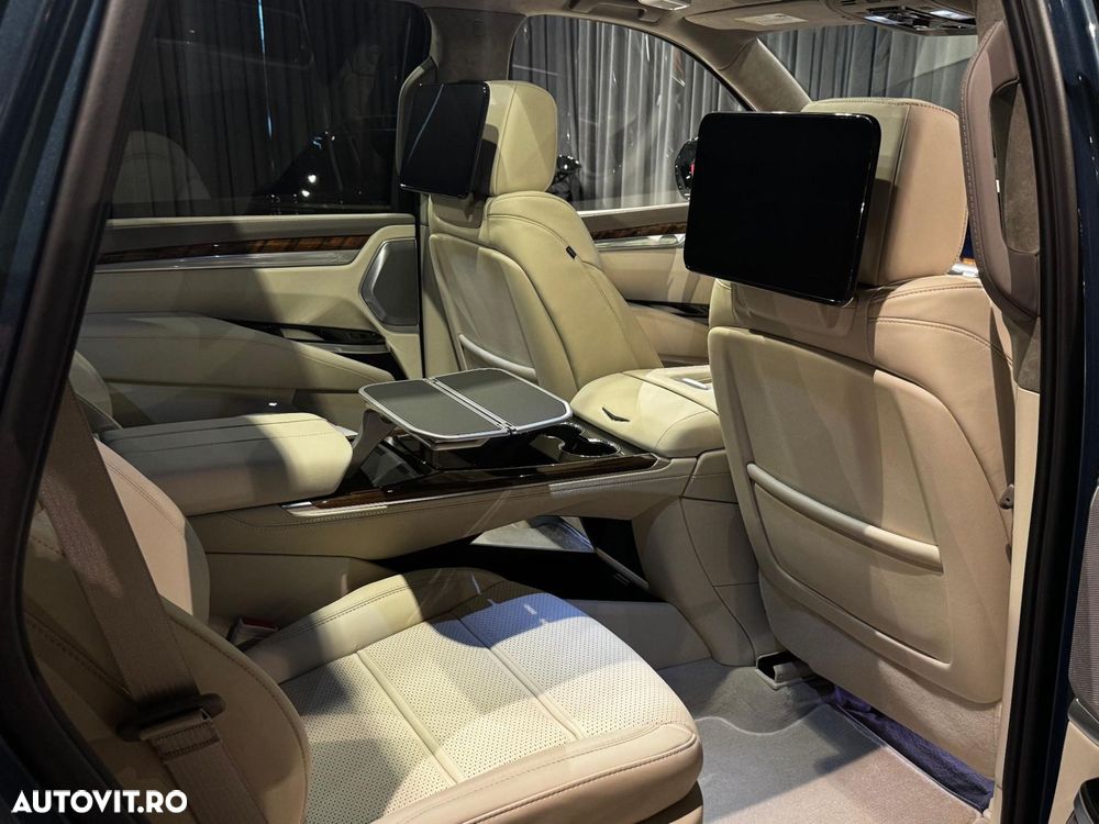 Cadillac Escalade - 15