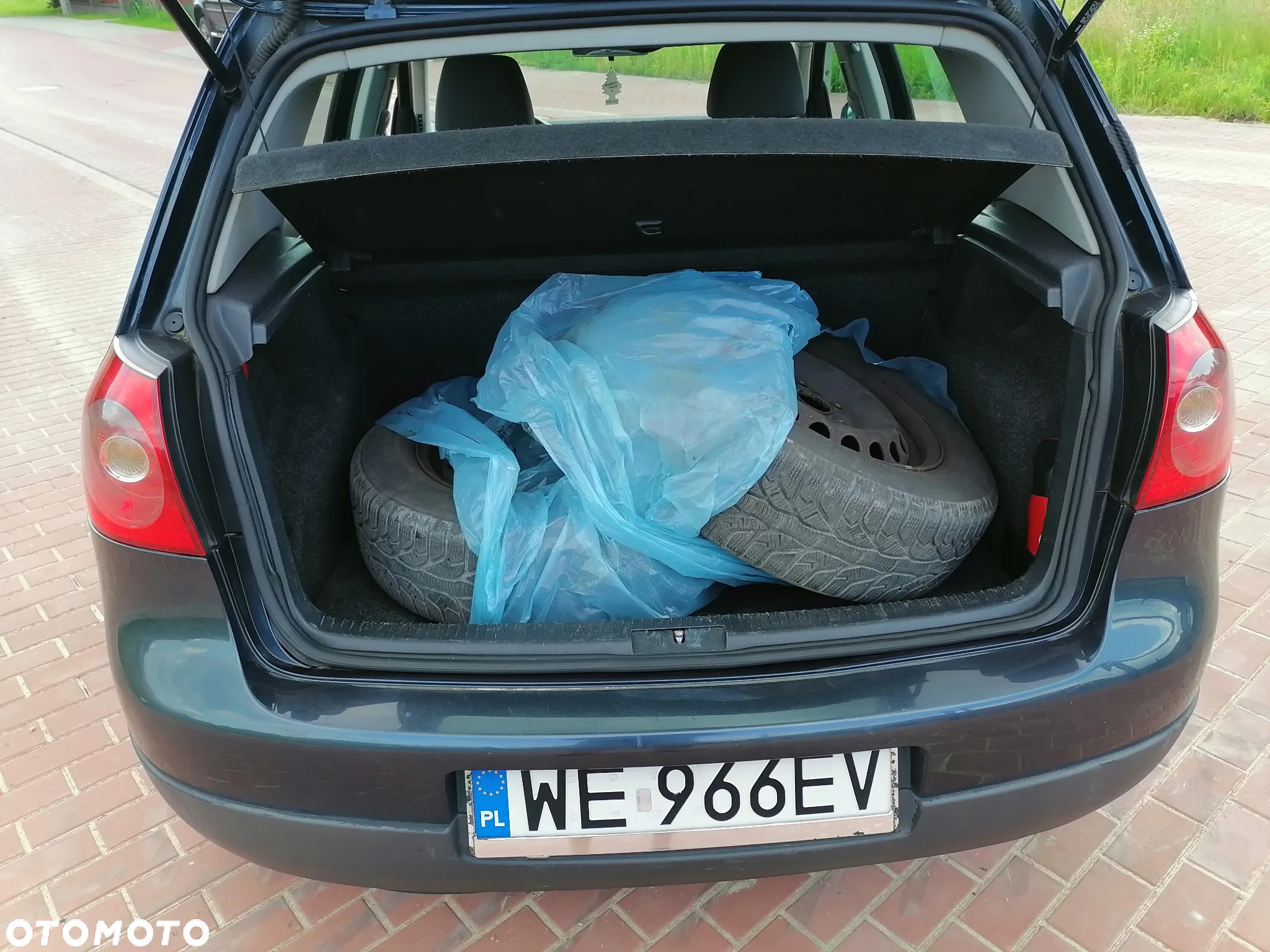 Volkswagen Golf V 1.9 TDI Comfortline - 12