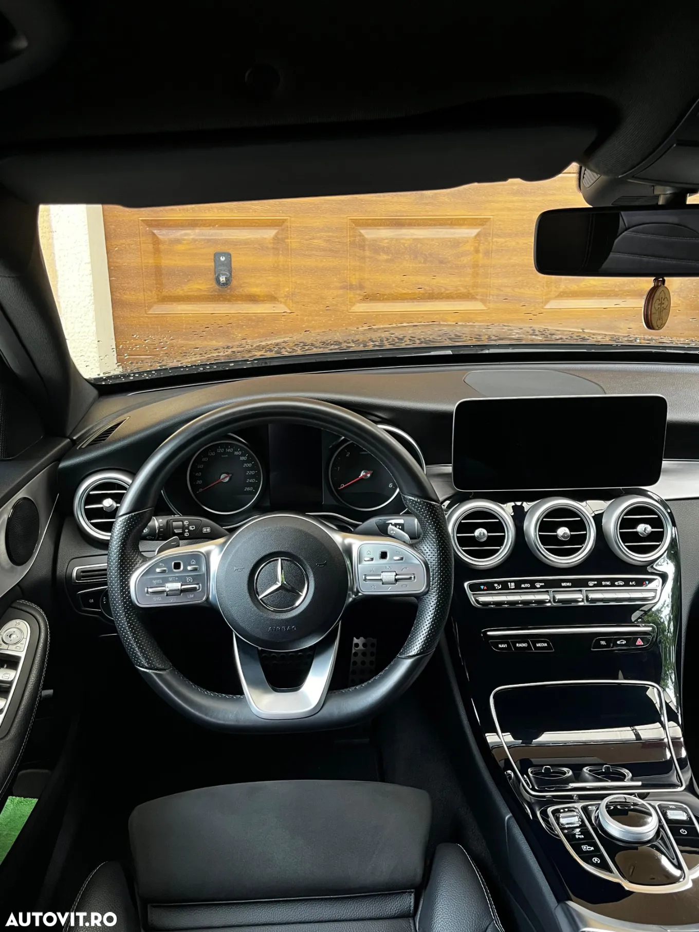 Mercedes-Benz C 200 d T 9G-TRONIC AMG Line - 11