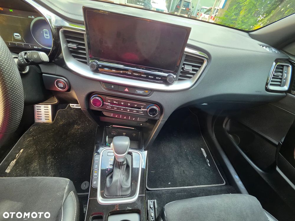Kia ProCeed 1.5 T-GDI DCT7 OPF (48V Mild Hybrid) GT Line - 19