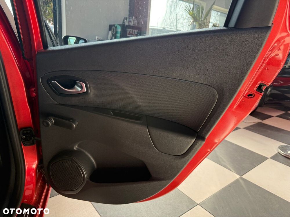 Renault Clio - 13