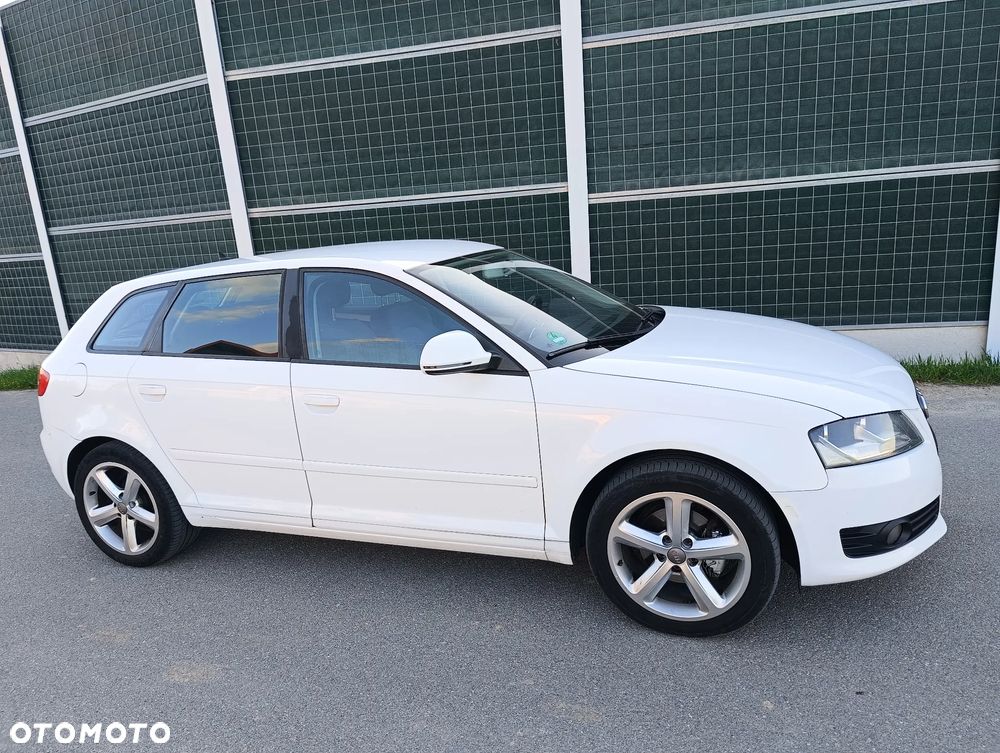Audi A3 Sportback 2.0 TDI Attraction - 4