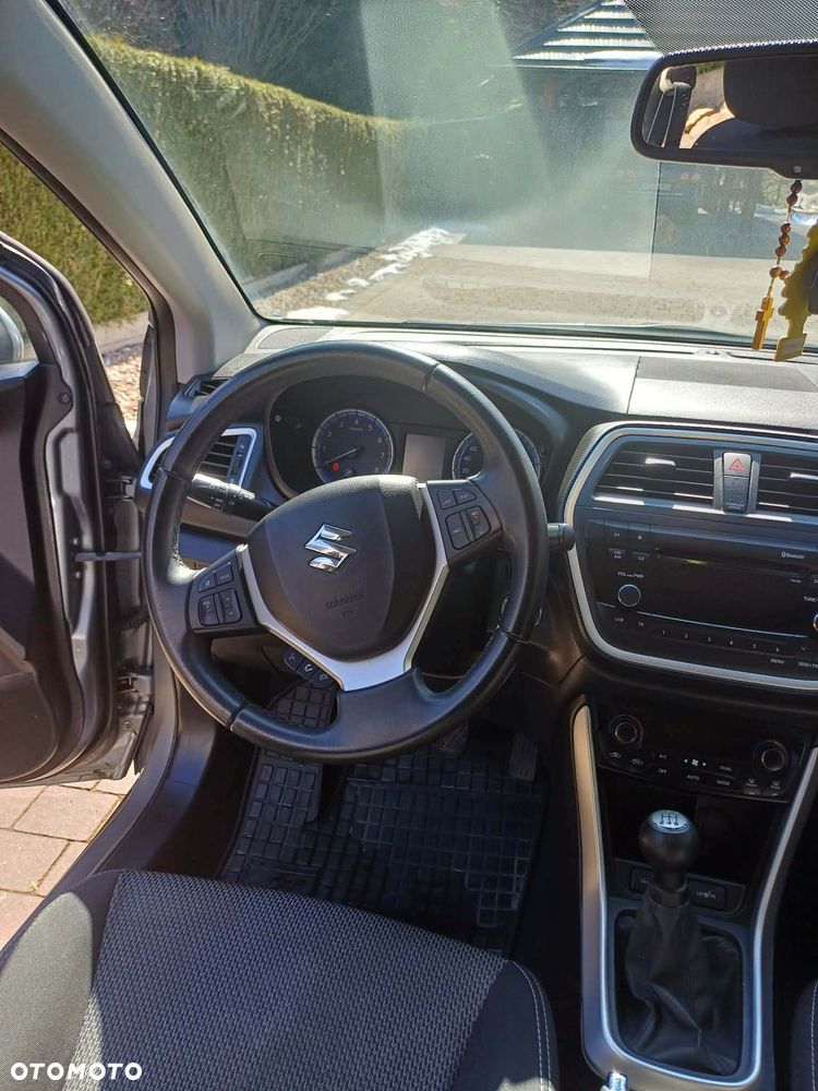 Suzuki SX4 1.6 Premium - 6