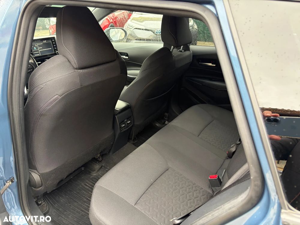 Toyota Corolla 1.8 HSD Business - 10