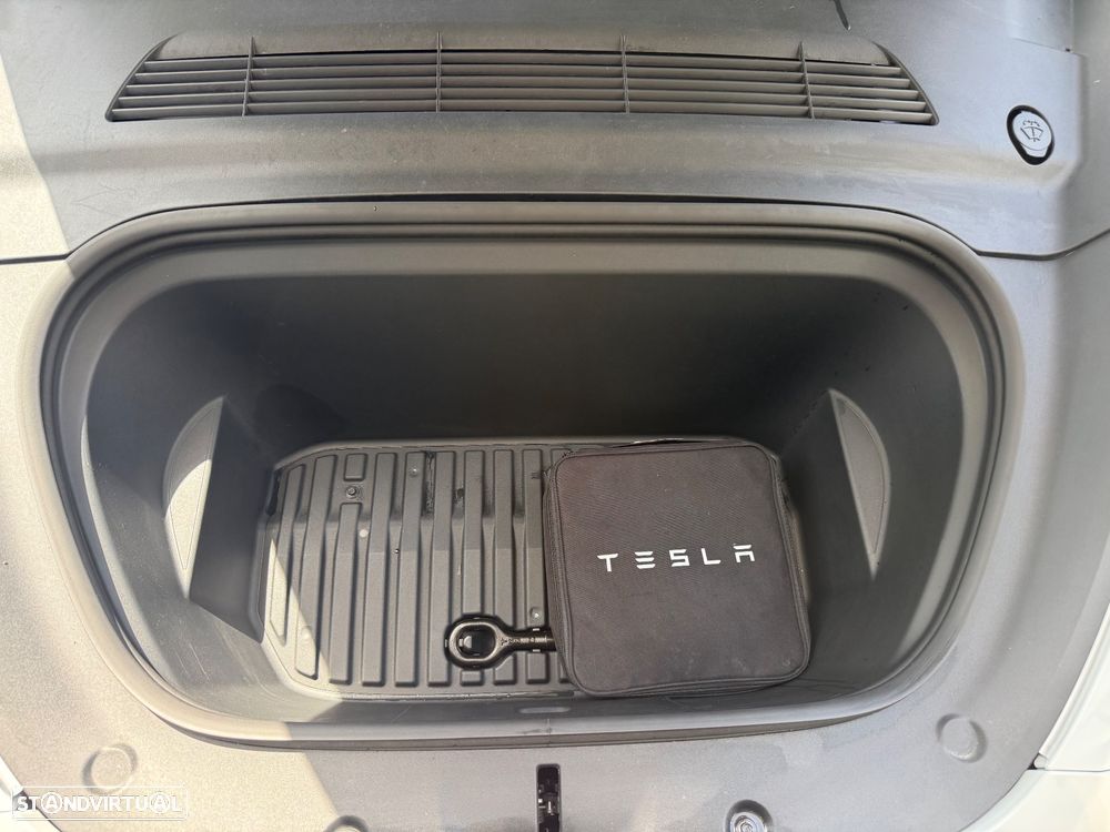 Tesla Model Y RWD - 27
