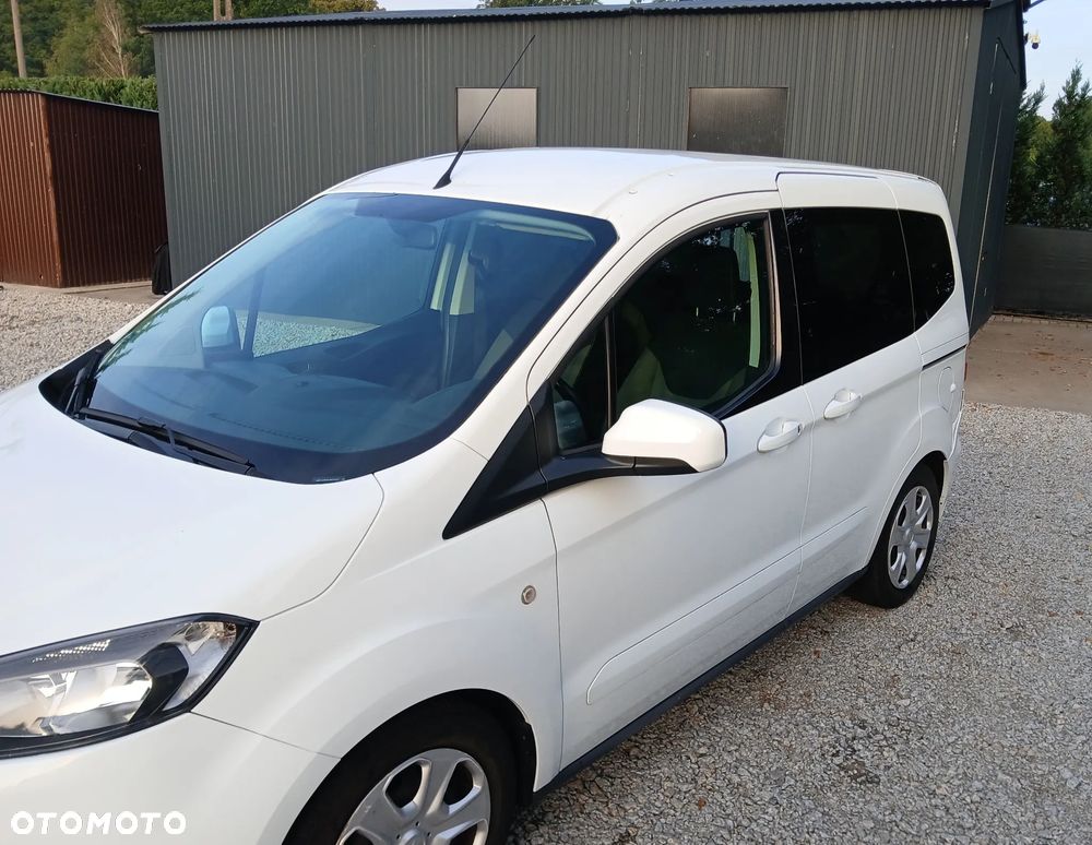Ford Tourneo Courier 1.5 TDCi Trend - 11