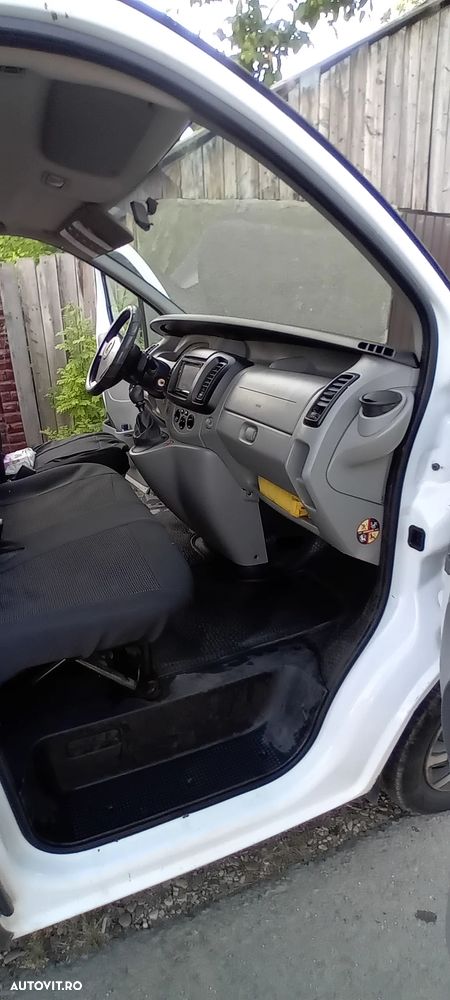 Opel Vivaro - 9