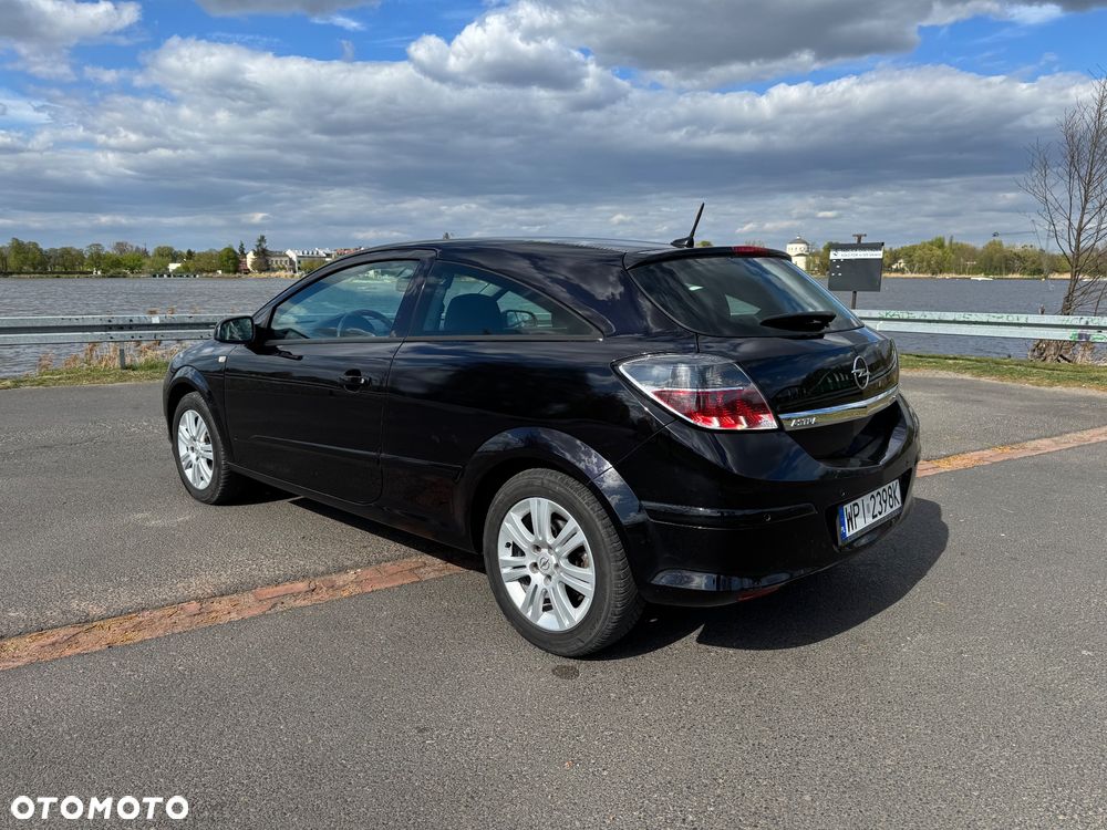 Opel Astra 1.8 Automatik Cosmo - 3