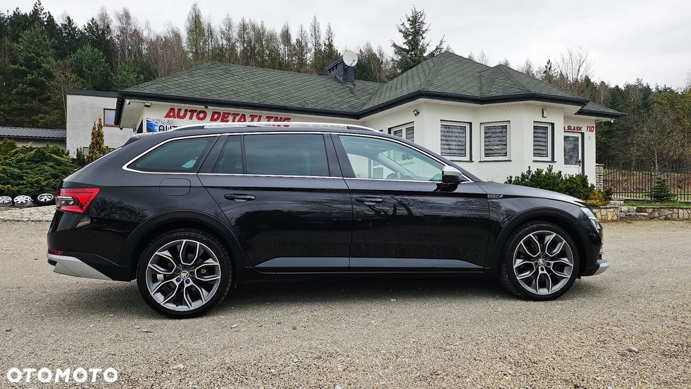 Skoda Superb 2.0 TDI SCR 4x4 Scout DSG - 16