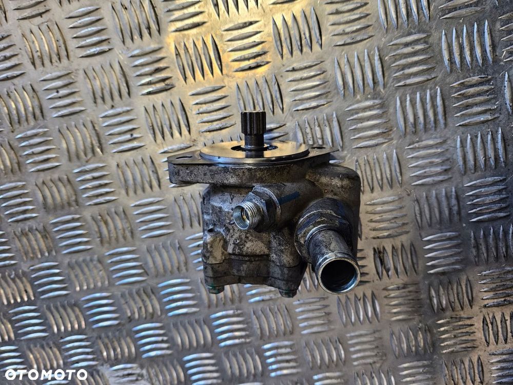 Pompa wspomagania Mercedes Atego1518 2017r EURO6 - 2