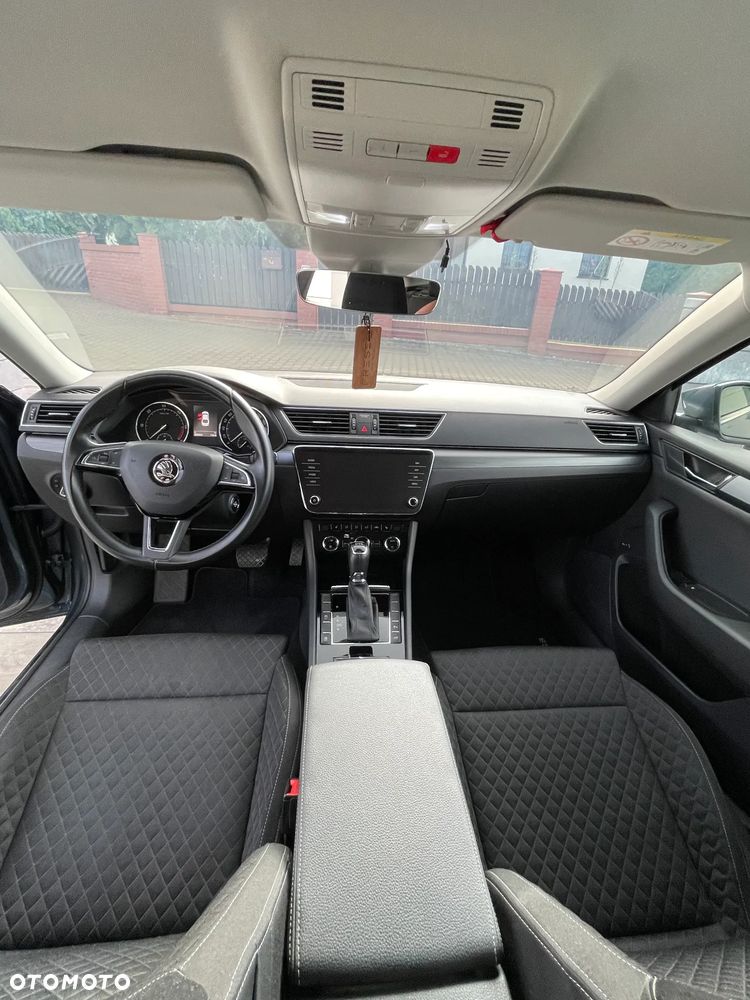 Skoda Superb 2.0 TDI Style DSG - 14
