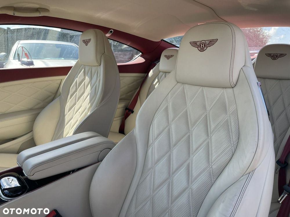Bentley Continental GT V8 S - 11