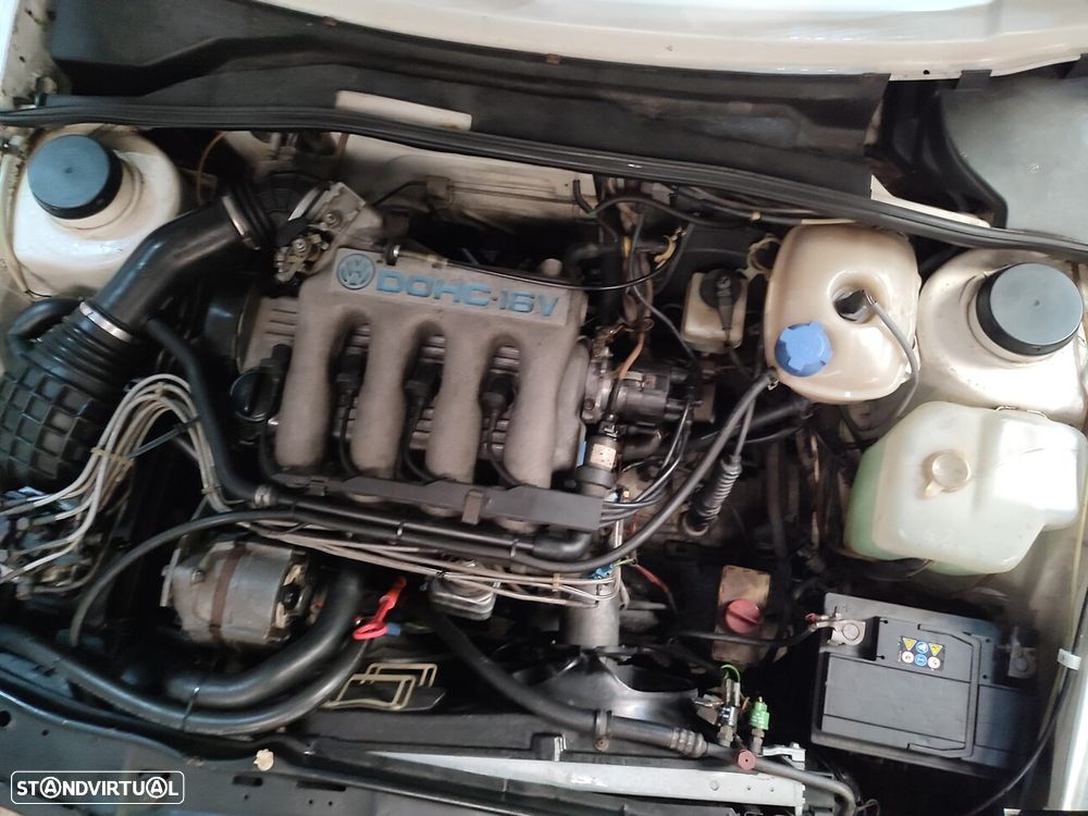 VW Golf 1.8 GTI 16V - 31
