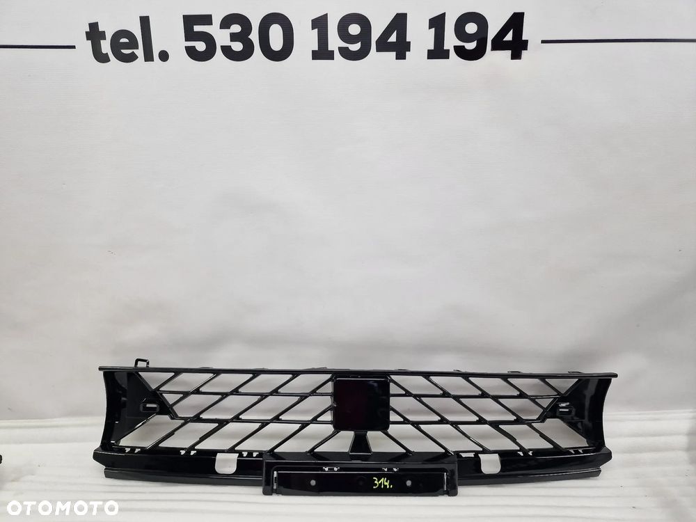 CUPRA FORMENTOR 5FF 19- KRATKA ŚRODKOWA ZDERZAKA PRZEDNIEGO PRZÓD , NR 5FF853667A , NR AUKCJI KR314 - 1