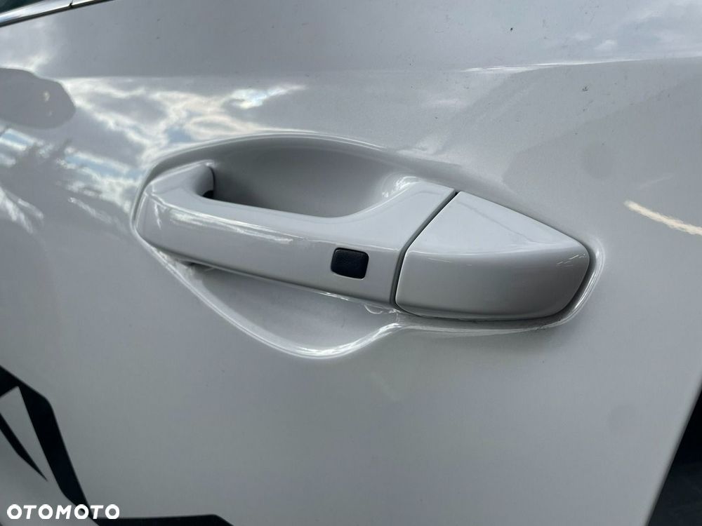 Kia XCeed 1.5 T-GDI Business Line DCT - 19