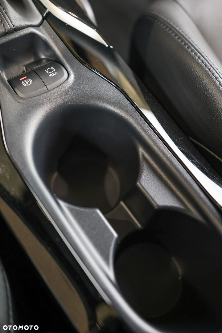 Toyota Corolla Cross - 22