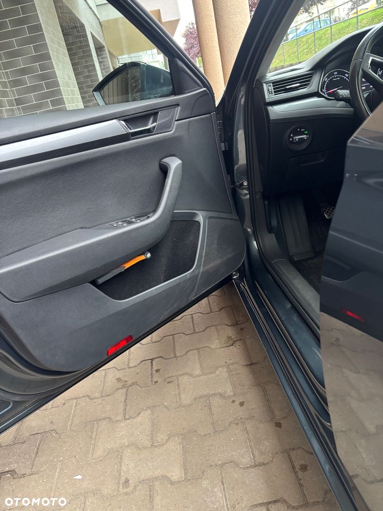 Skoda Superb 1.6 TDI GreenLine - 15
