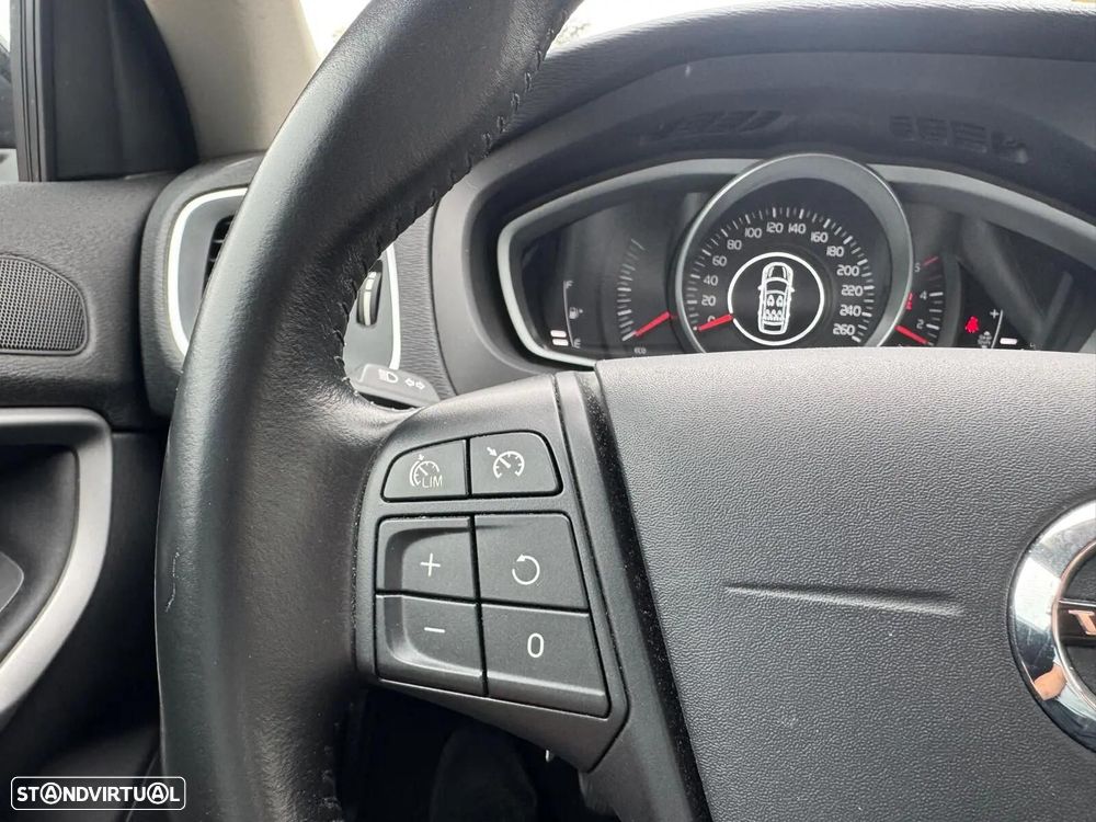 Volvo V40 2.0 D2 Kinetic - 28