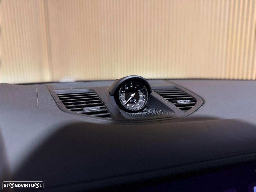 Porsche Panamera 4 E-Hybrid Executive - 38