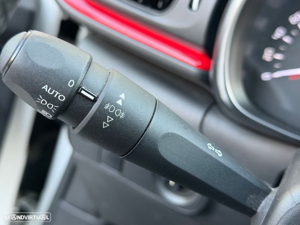 Citroën C3 1.2 PureTech Shine - 31