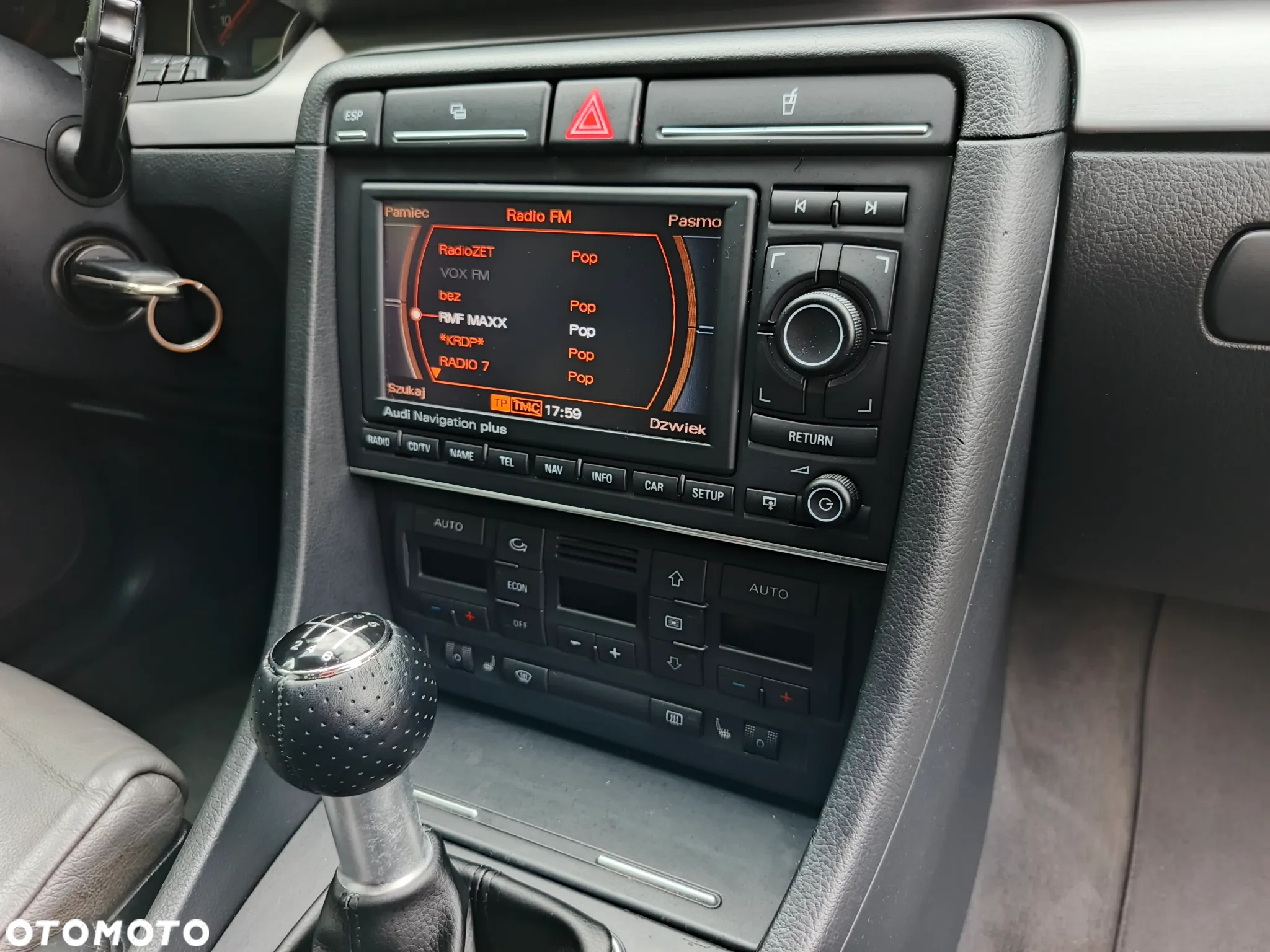 Audi A4 Avant 2.0 TDI - 16
