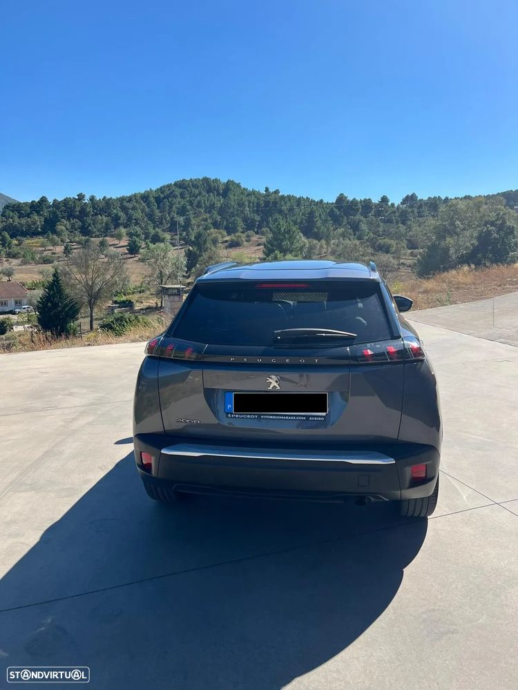 Peugeot 2008 1.2 PureTech Allure - 3