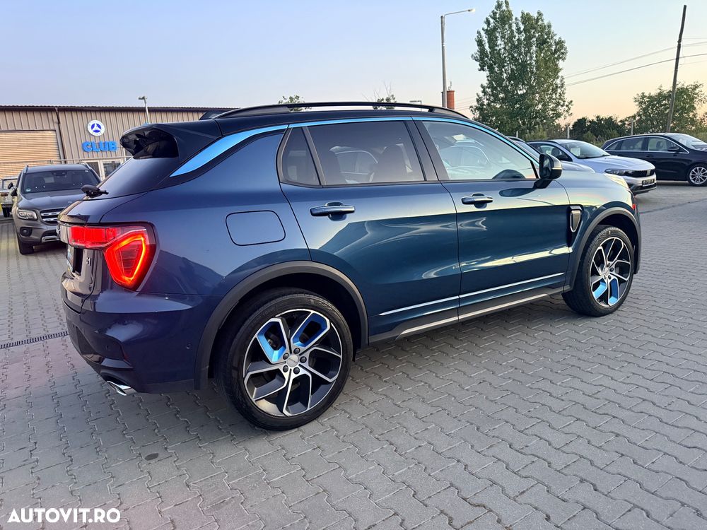 Lynk&Co 01 - 6