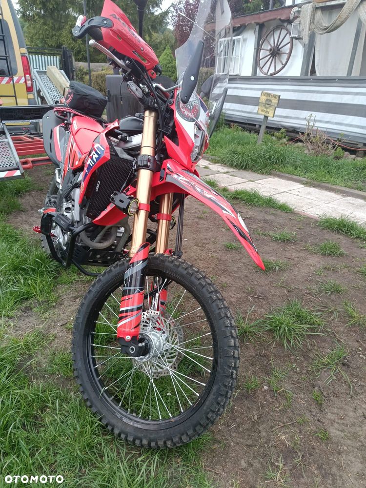 Honda CRF - 8