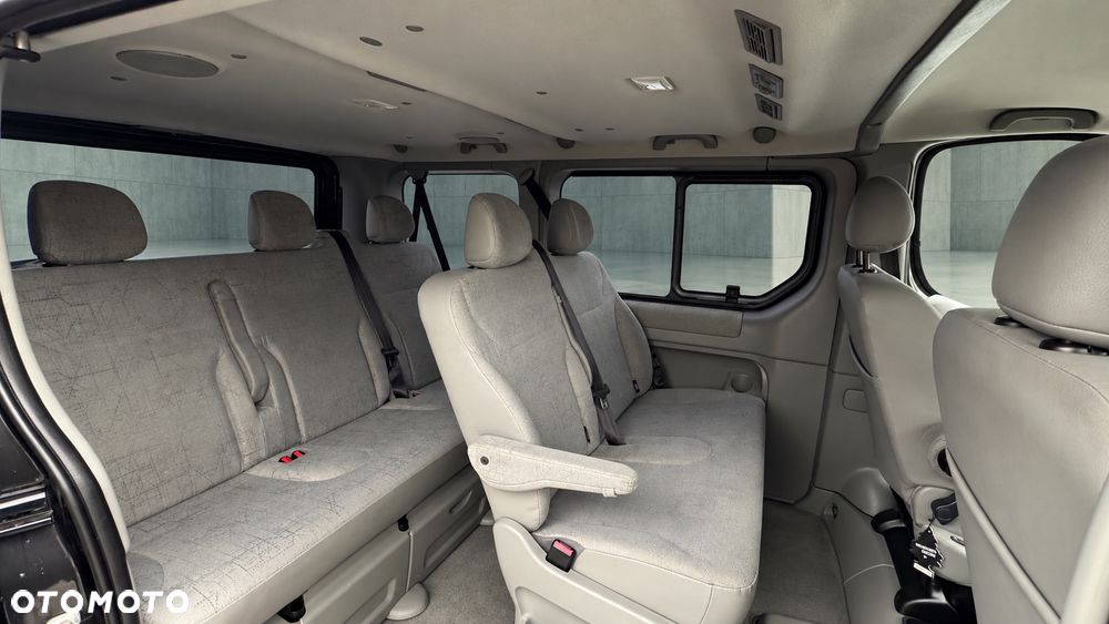 Renault Trafic - 12