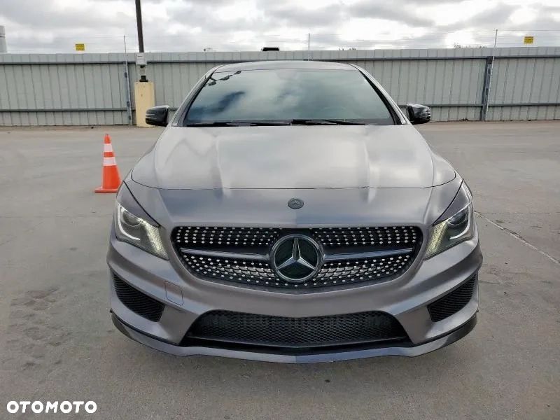 Mercedes-Benz CLA 250 4Matic 7G-DCT AMG Line - 2