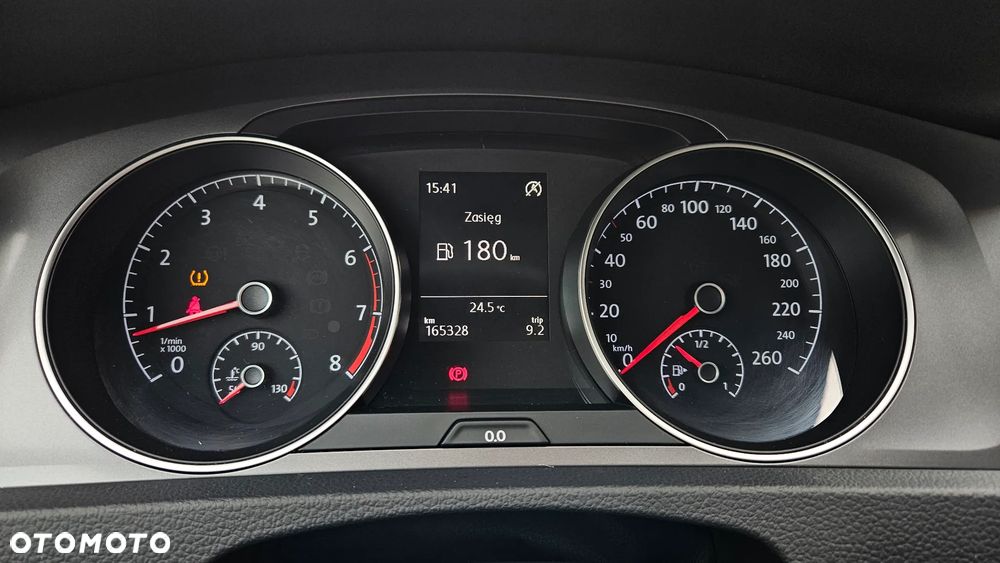Volkswagen Golf - 28