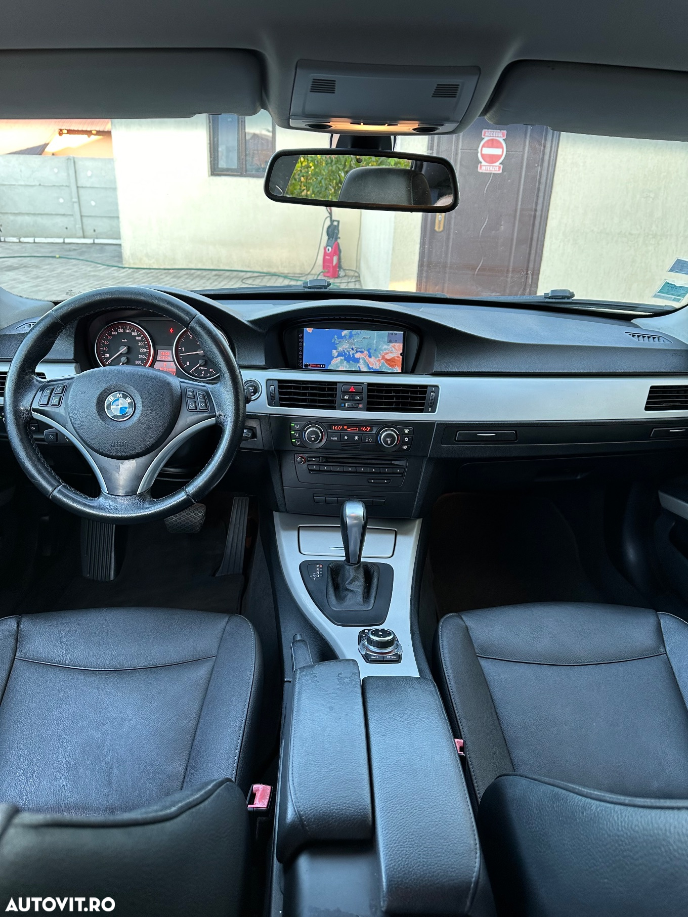 BMW Seria 3 330d xDrive DPF Touring Aut. Edition Exclusive - 12