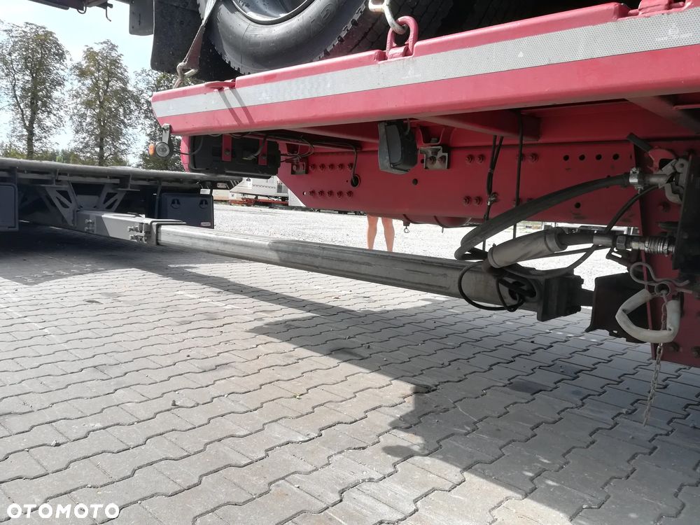 DAF XF - 27