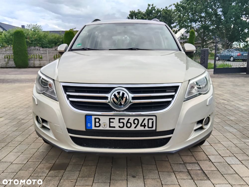 Volkswagen Tiguan - 9