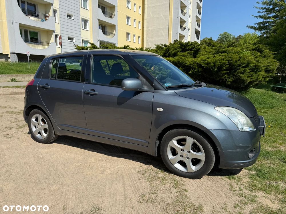 Suzuki Swift - 3