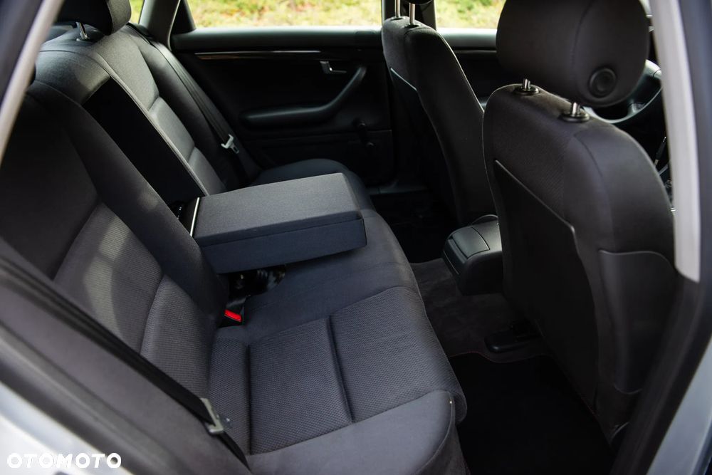 Audi A4 Limousine - 22