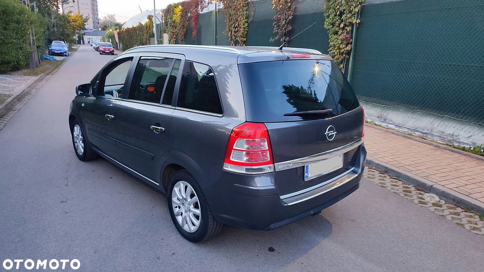 Opel Zafira 1.8 Design Edition - 27