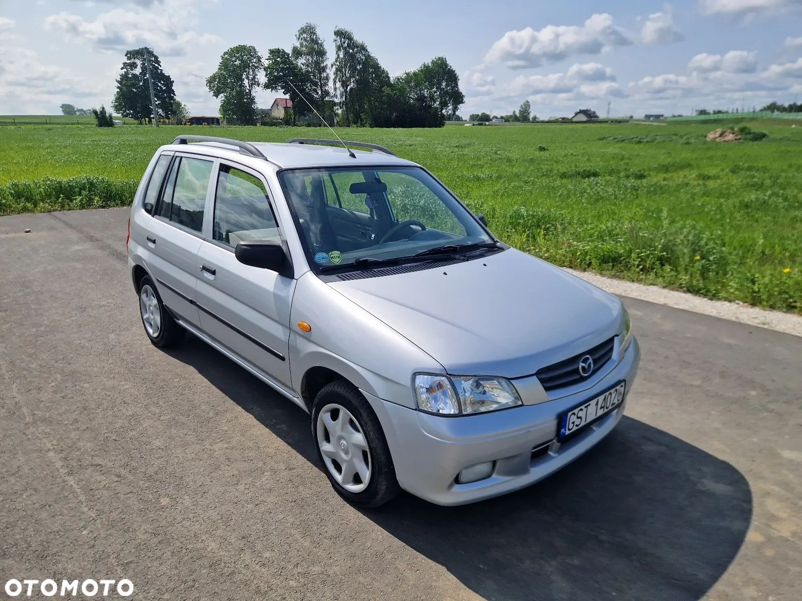 Mazda Demio - 1