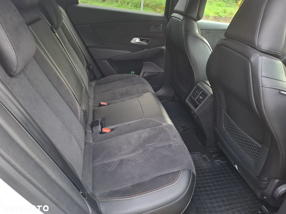 DS Automobiles DS 7 Crossback 2.0 BlueHDi Performance Line + - 10