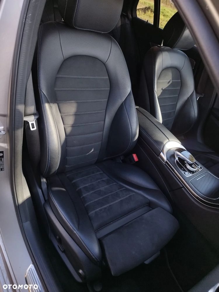 Mercedes-Benz Klasa C 220 d 9G-TRONIC AMG Line - 32