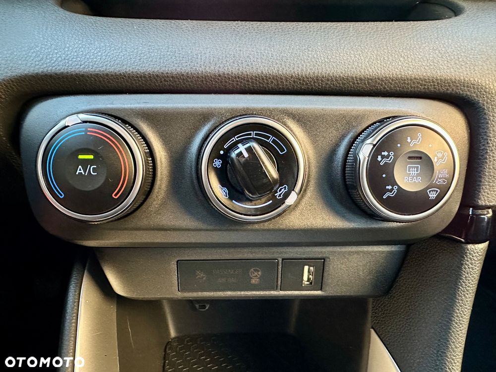 Toyota Yaris 1.5 Comfort - 23